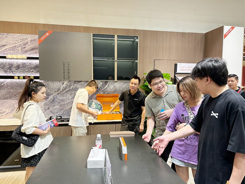 巨奧全鋁家居定制 巨奧全鋁家居定制